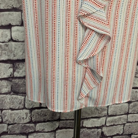 Simply Styled Blouse W/ Front Ruffle Size LP - Picture 3 of 9